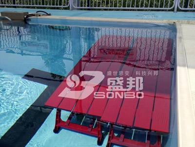 盛邦拆裝式游泳池中的水中教學(xué)椅